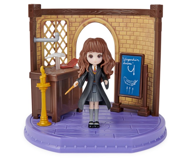 Harry potter set lumea vrajilor sala de clasa Harry potter set lumea vrajilor sala de clasa
