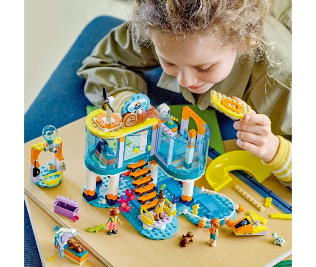 Lego friends centru de salvare pe mare 41736