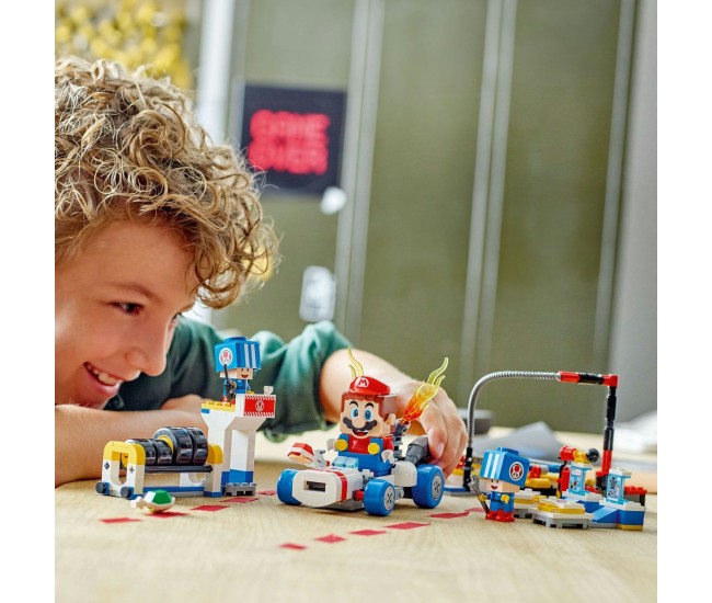Lego super mario mario kart garajul lui toad 72035 Lego super mario mario kart garajul lui toad 72035