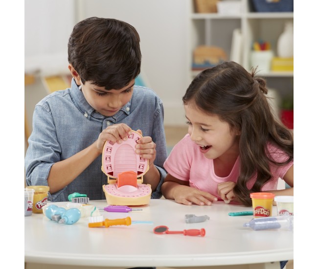 Play-doh set dentistul cu accesorii si dinti colorati Play-doh set dentistul cu accesorii si dinti colorati
