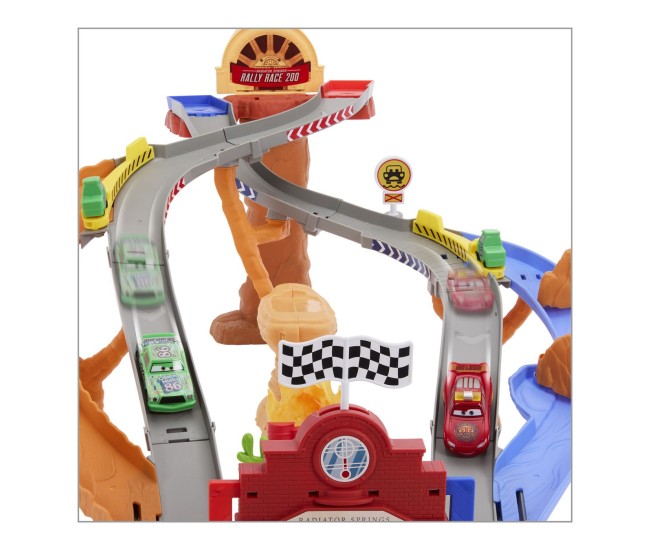 Cars race and rescue set de joaca curcuit de salvare si 3 masinute metalice Cars race and rescue set de joaca curcuit de salvare si 3 masinute metalice