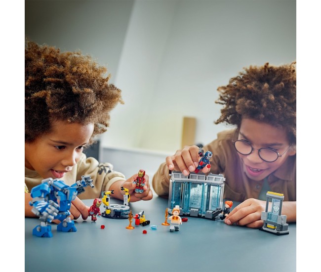 Lego super heroes laboratorul lui iron man sala armurilor 76315