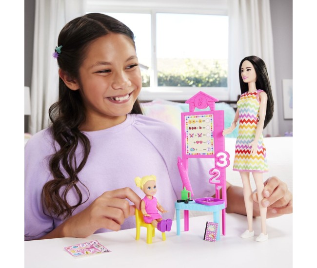 Barbie set de joaca papusa barbie bruneta face cariera profesoara Barbie set de joaca papusa barbie bruneta face cariera profesoara