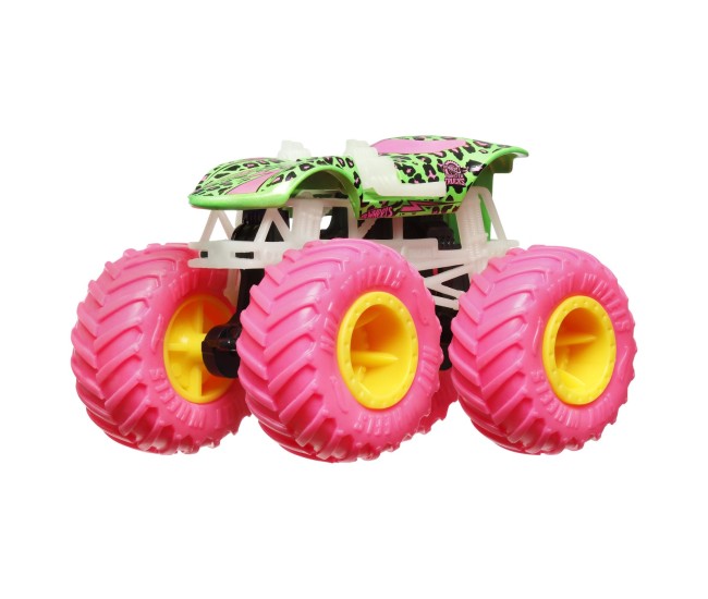 Hot wheels monster truck glow in the dark masinuta twin mill scara 1:64 Hot wheels monster truck glow in the dark masinuta twin mill scara 1:64