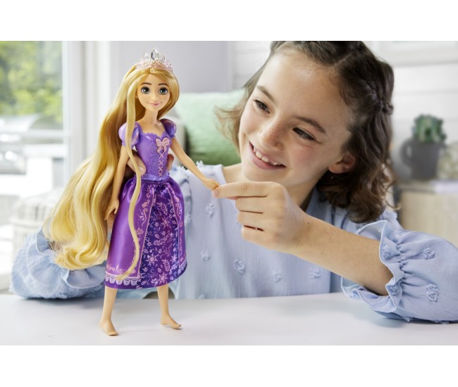 Disney princess papusa rapunzel care canta