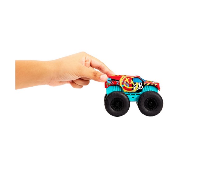 Hot wheels monster truck roarin wreckers demo derby cu functii si sunete scara 1:43 Hot wheels monster truck roarin wreckers demo derby cu functii si sunete scara 1:43