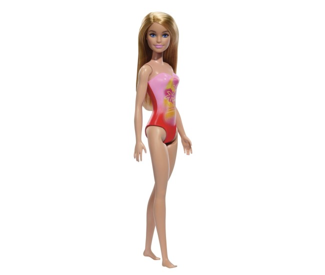Papusa barbie blonda cu costum de baie roz la piscina Papusa barbie blonda cu costum de baie roz la piscina