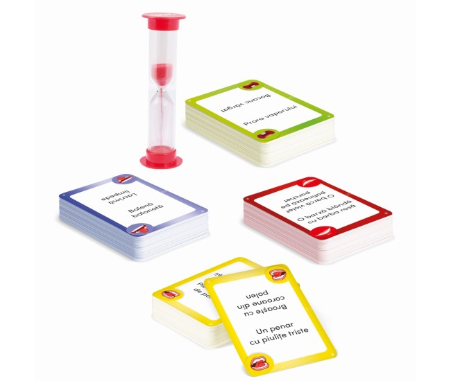 Joc de carti cu gura pana la urechi Joc de carti cu gura pana la urechi