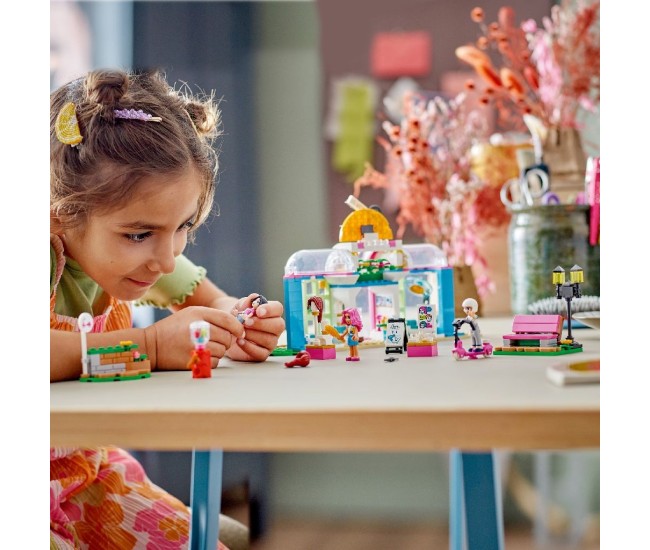Lego friends salonul de coafura 41743 Lego friends salonul de coafura 41743