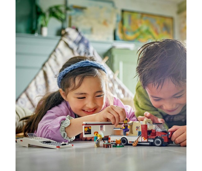 Lego city rulota pentru aventuri de vacanta 60454