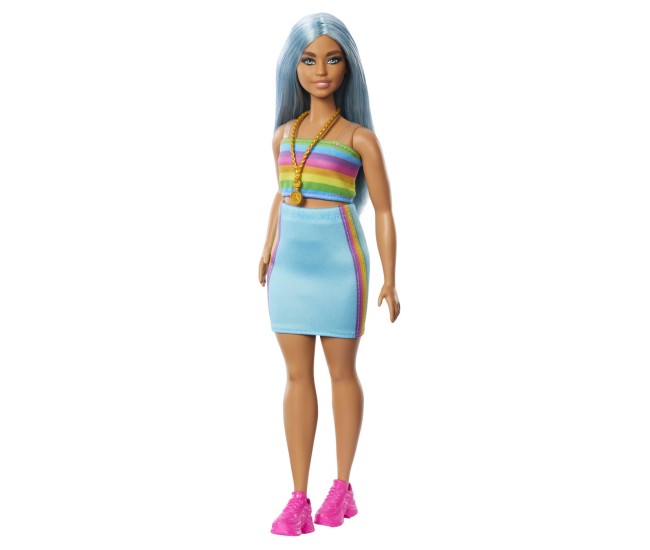 Papusa barbie fashionista cu par albastru platinat si top sport Papusa barbie fashionista cu par albastru platinat si top sport