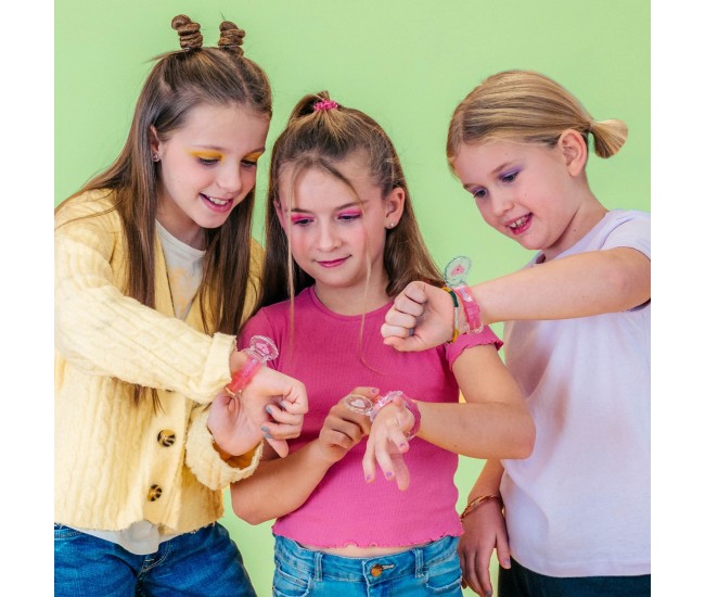 Martinelia my best friends ceas cu luciu de buze Martinelia my best friends ceas cu luciu de buze