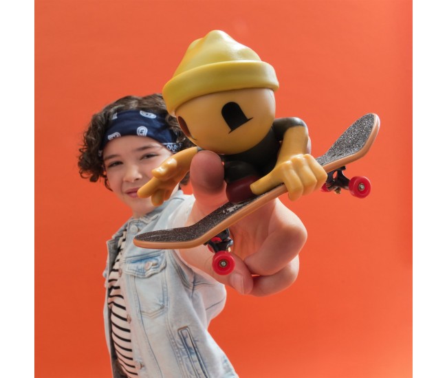 Tech dech sk8 crew pachet placa si figurina 9.6cm casca galbena Tech dech sk8 crew pachet placa si figurina 9.6cm casca galbena