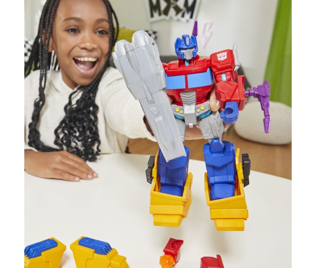 Transformers mix mashers set figurina optimus prime 12cm si accesorii Transformers mix mashers set figurina optimus prime 12cm si accesorii