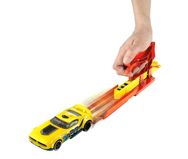 Hot wheels set lansator portabil rosu si masinuta Hot wheels set lansator portabil rosu si masinuta