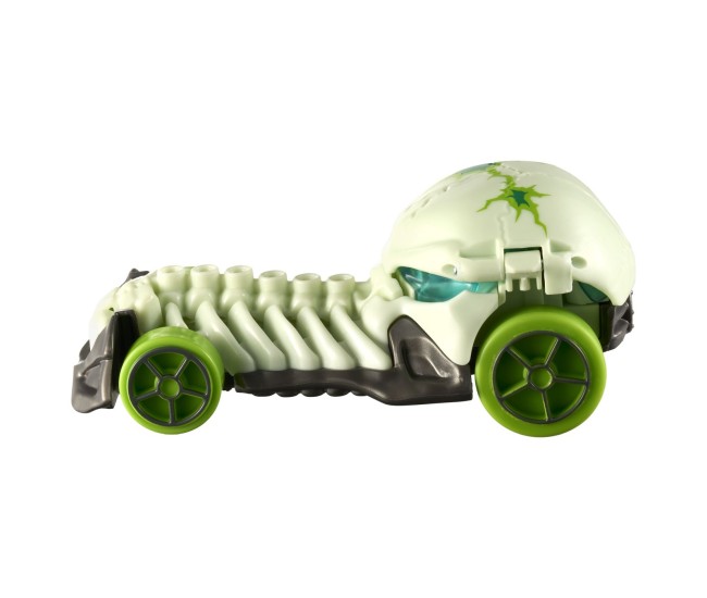 Hot wheels lets race activate masinuta skull crusher scara 1 la 32
