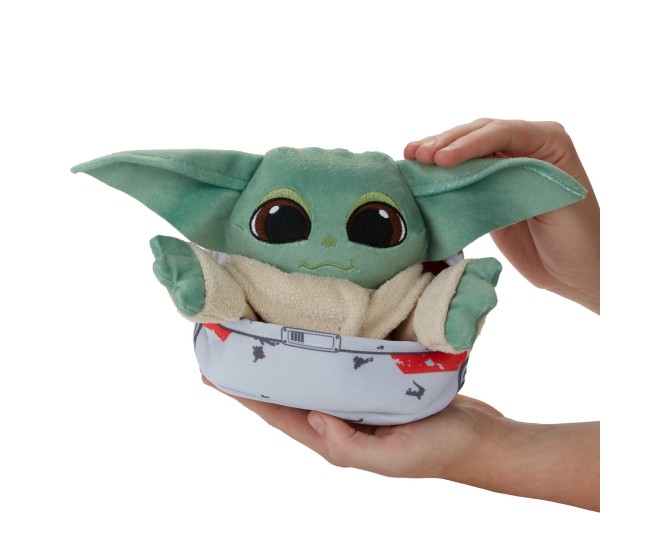 Star wars baby yoda mandalorianul se ascunde Star wars baby yoda mandalorianul se ascunde