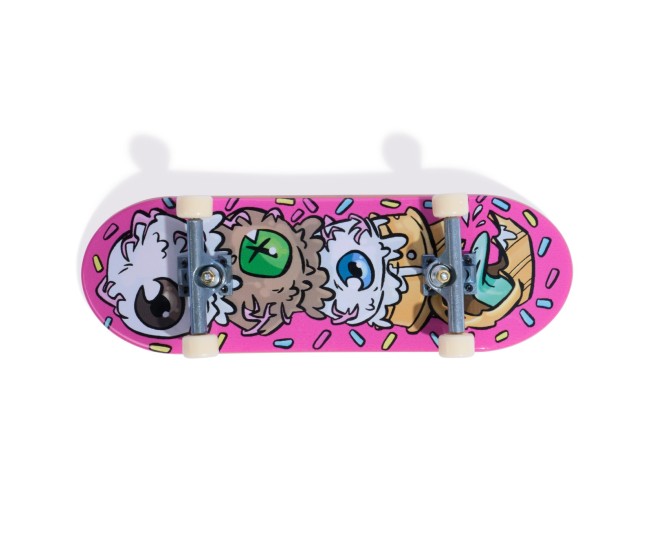 Tech dech sk8 crew pachet 2 seturi placa si figurina 9.6cm casca mov si casti albe Tech dech sk8 crew pachet 2 seturi placa si figurina 9.6cm casca mov si casti albe