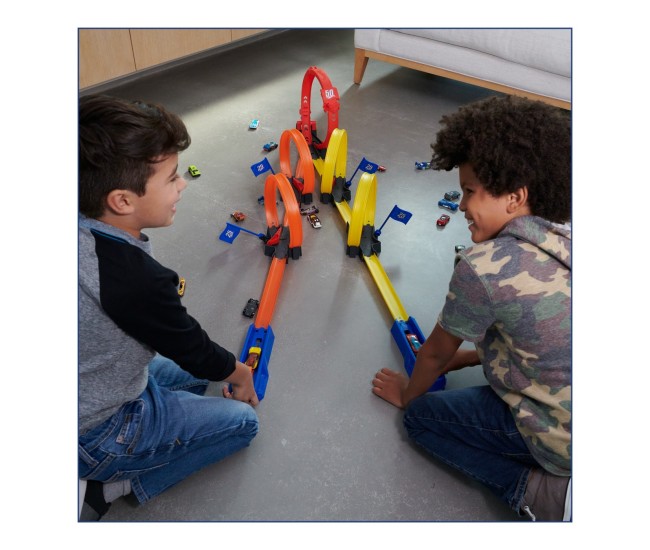 Hot wheels action pista buclelor duble Hot wheels action pista buclelor duble