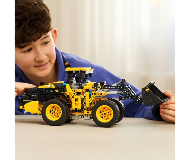 Lego technic incarcator frontal volvo l120 electric 42209 Lego technic incarcator frontal volvo l120 electric 42209