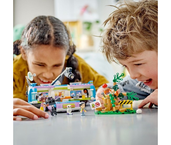 Lego friends studioul mobil de stiri 41749 Lego friends studioul mobil de stiri 41749