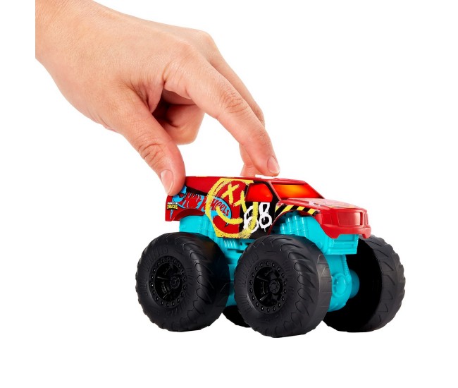 Hot wheels monster truck roarin wreckers demo derby cu functii si sunete scara 1:43 Hot wheels monster truck roarin wreckers demo derby cu functii si sunete scara 1:43