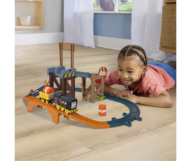 Thomas set de constructie ridica si incarca marfa cu diesel Thomas set de constructie ridica si incarca marfa cu diesel