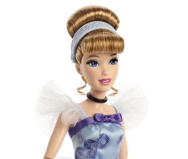 Disney princess papusa cenusareasa 30cm zi de nastere Disney princess papusa cenusareasa 30cm zi de nastere