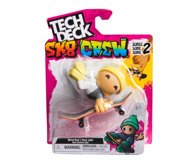 Tech dech sk8 crew pachet placa si figurina 9.6cm sapca galbena Tech dech sk8 crew pachet placa si figurina 9.6cm sapca galbena