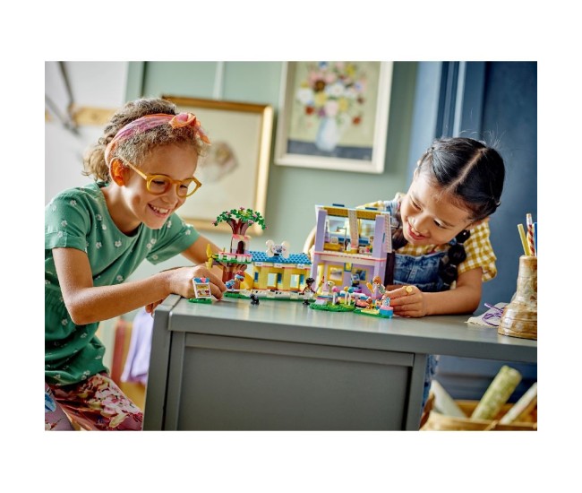 Lego friends centrul de salvare pentru caini 41727 Lego friends centrul de salvare pentru caini 41727