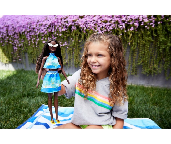 Barbie travel papusa barbie aniversare 50 de ani malibu bruneta Barbie travel papusa barbie aniversare 50 de ani malibu bruneta