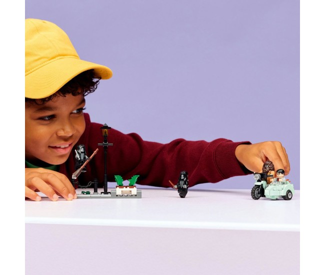 Lego harry potter hagrid si harry in fuga de pe aleea boschetelor 76459