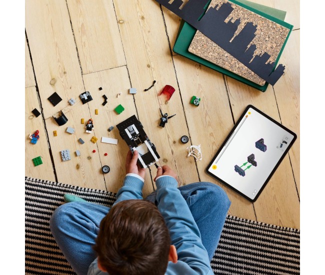 Lego super heroes omul paianjen vs. masina fortoasa a lui venom 76309