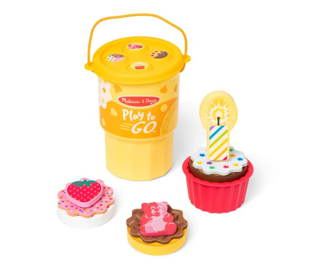 Melissa and doug play to go set de joaca briose si fursecuri la pachet