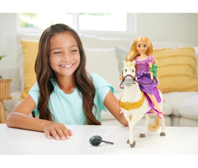Disney princess set papusa rapunzel si calul maximus Disney princess set papusa rapunzel si calul maximus