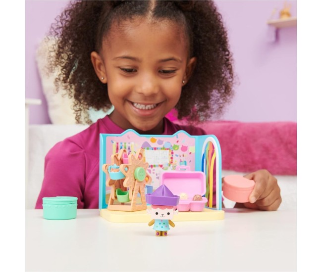 Gabbys dollhouse set studio de arta Gabbys dollhouse set studio de arta